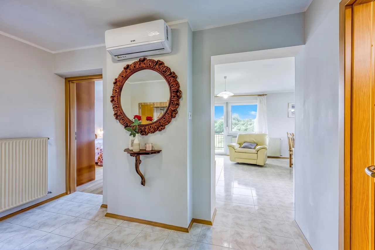 Brin Karst Family Apartment with Balcony photo 4