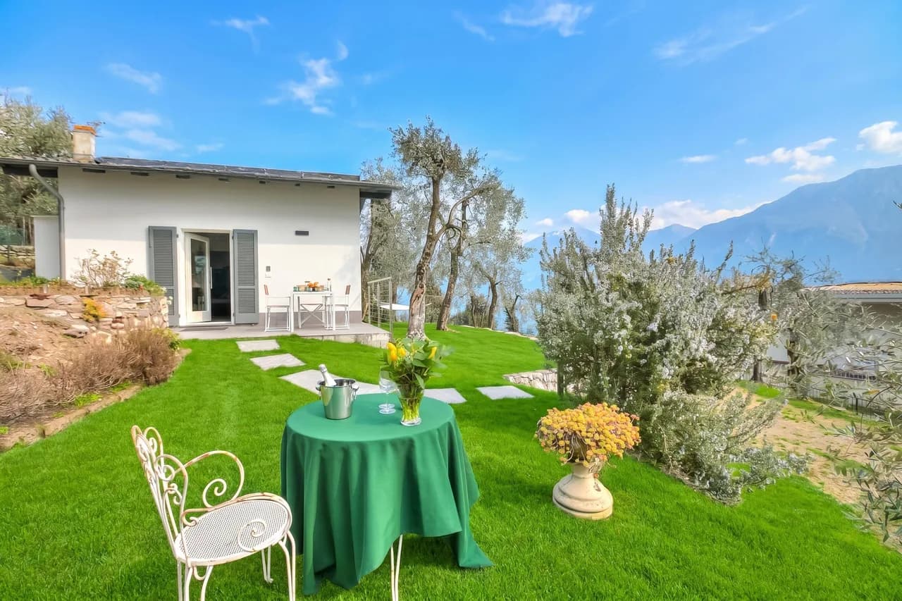 Charming Vacation Home Near Lake Garda in Limone Sul Garda