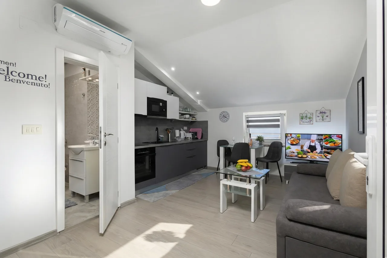 Seaview House - Leana Apartment photo 4