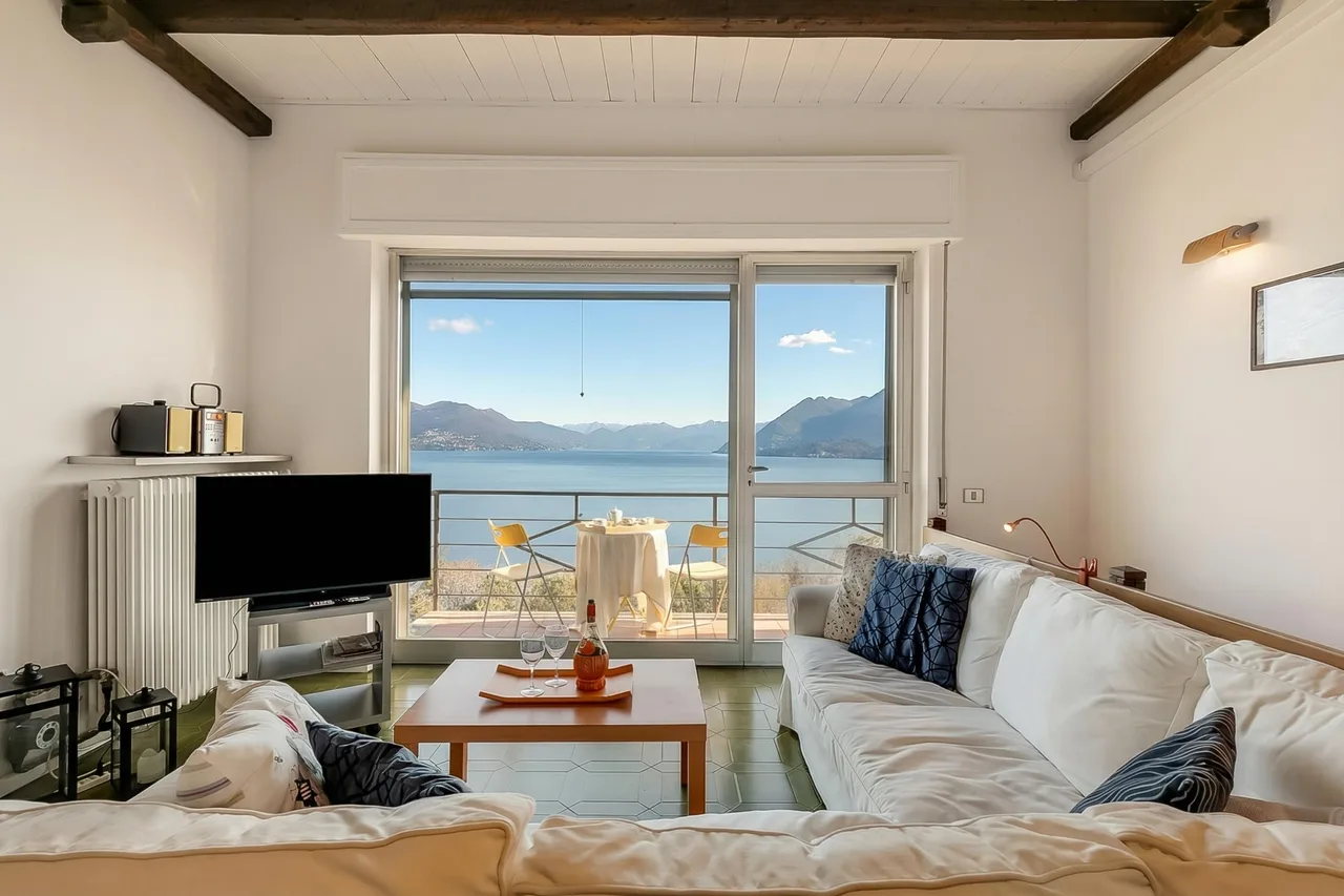 Infinity View Apartment in Stresa, Piedmont, Italy photo 5
