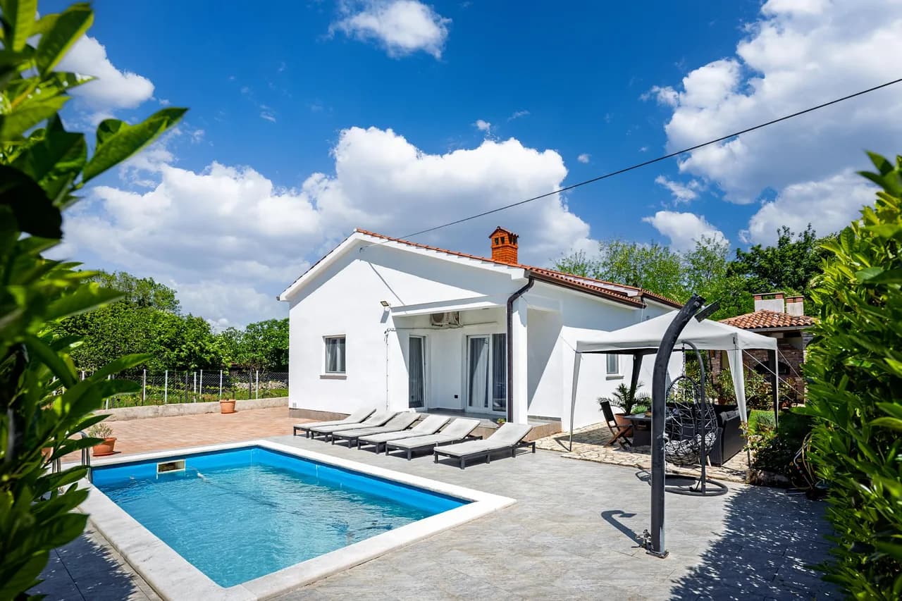 Villa Kristina Family Retreat with Pool