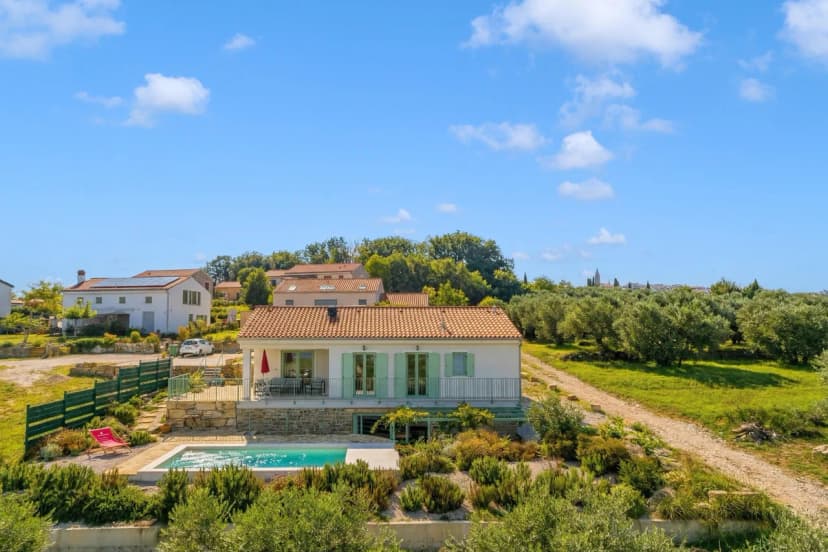 Villa Olivia Pool & Sauna near Portorož