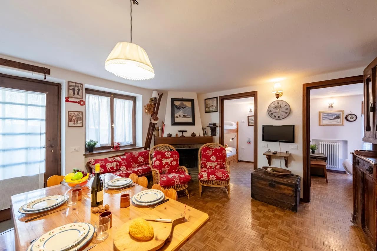 Graceful Apartment In Courmayeur photo 3