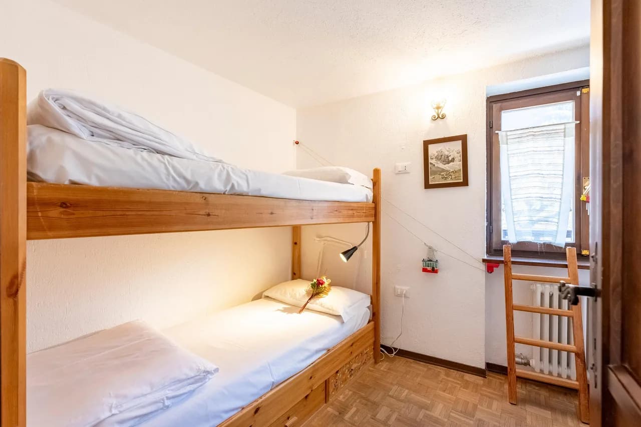 Graceful Apartment In Courmayeur photo 5
