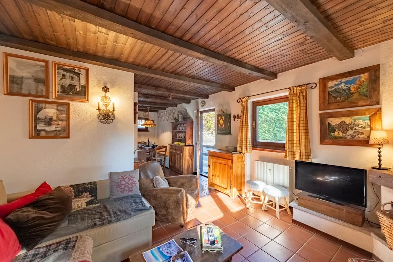Lovely Apartment In Courmayeur photo 2