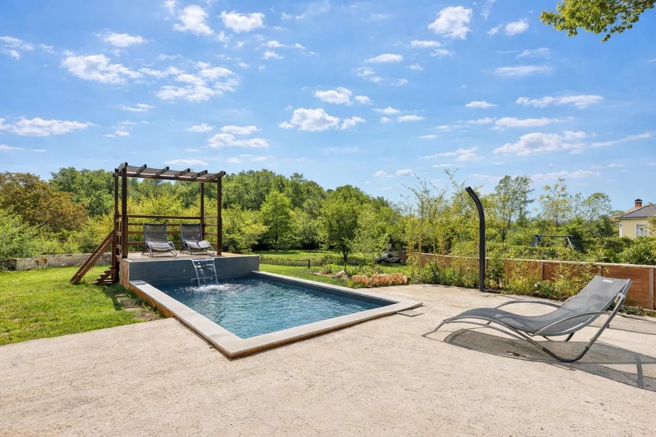 Rustic Vacation Home with Pool in Pazin Istria Croatia