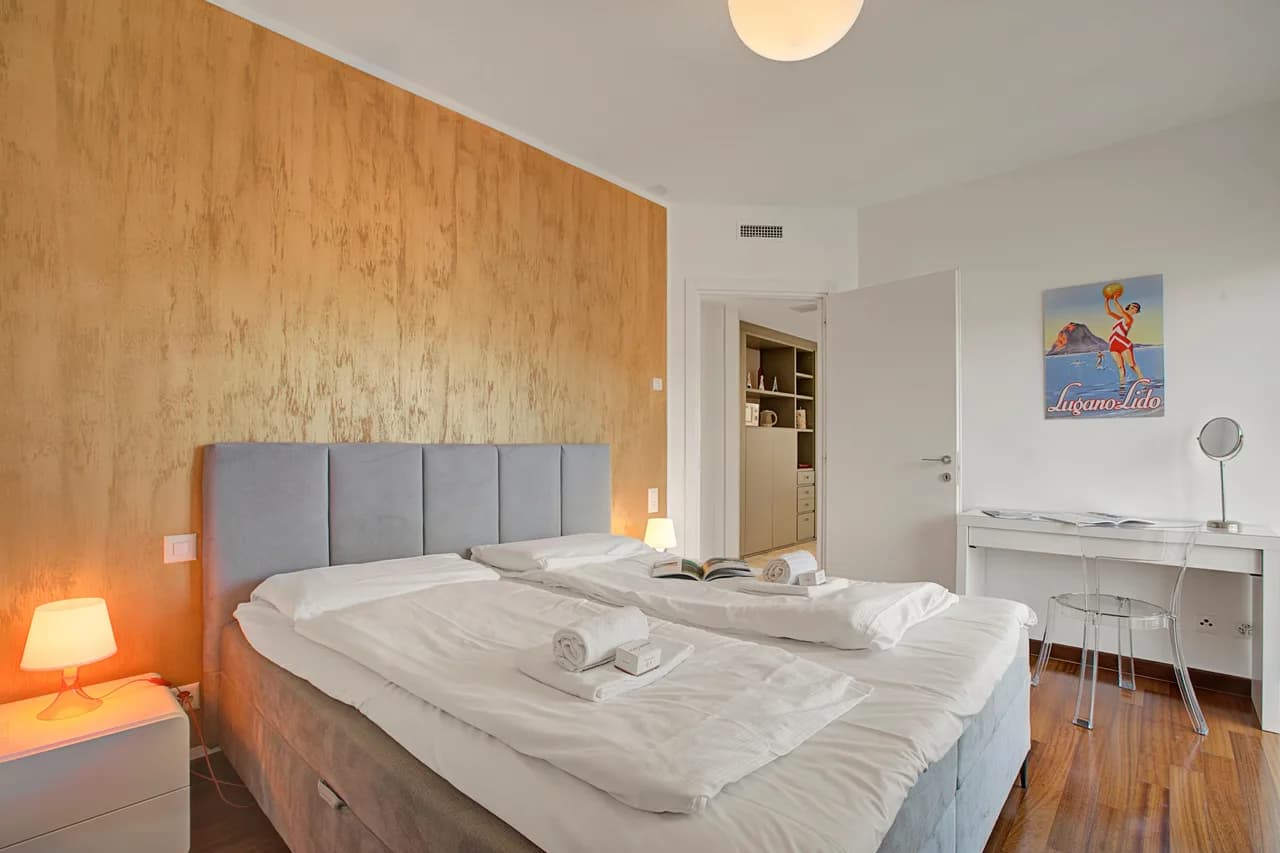 Attico al Parco: Penthouse in Lugano | Balcony, A/C & 2 min from Lake photo 3