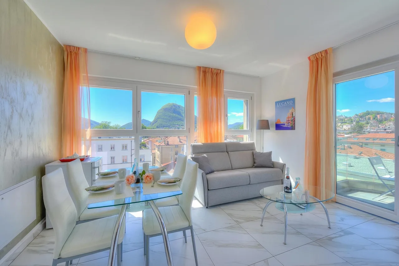 Attico al Parco: Penthouse in Lugano | Balcony, A/C & 2 min from Lake photo 4
