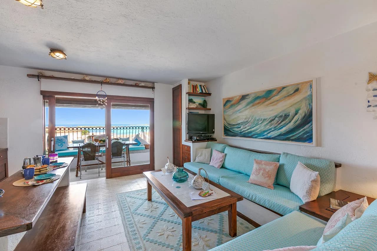 Charming Coastal Retreat Apartment in Porto San Paolo photo 2