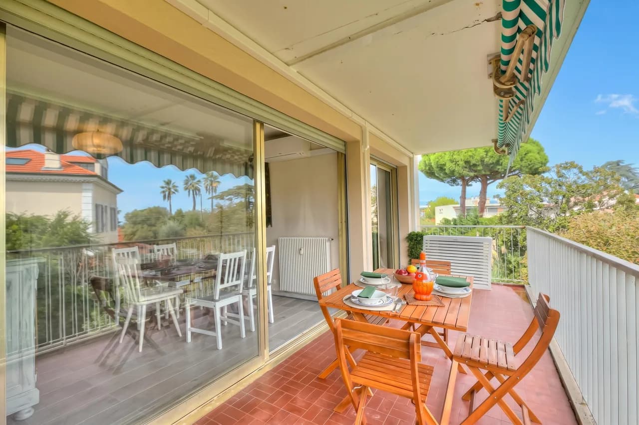 L'Ermitage - Apartment with Terrace photo 2