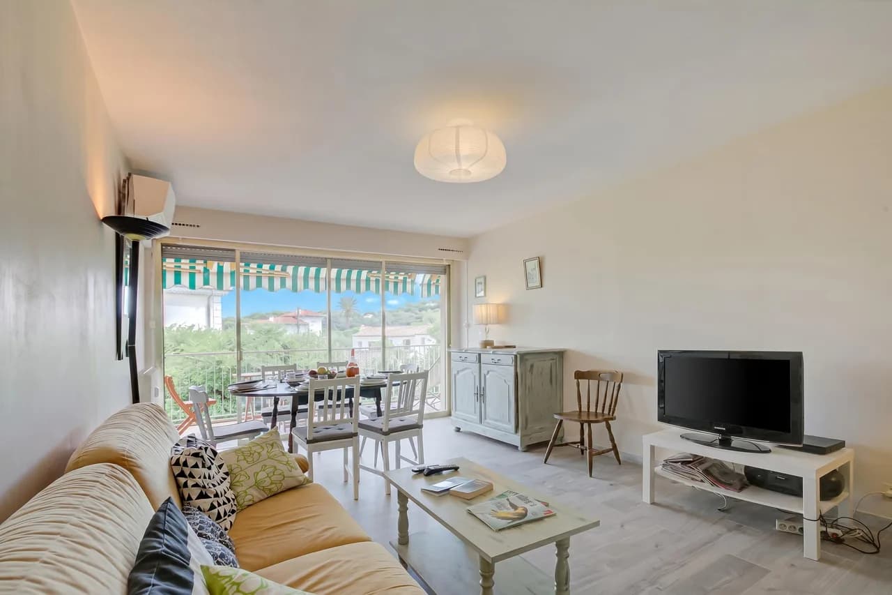 L'Ermitage - Apartment with Terrace photo 3