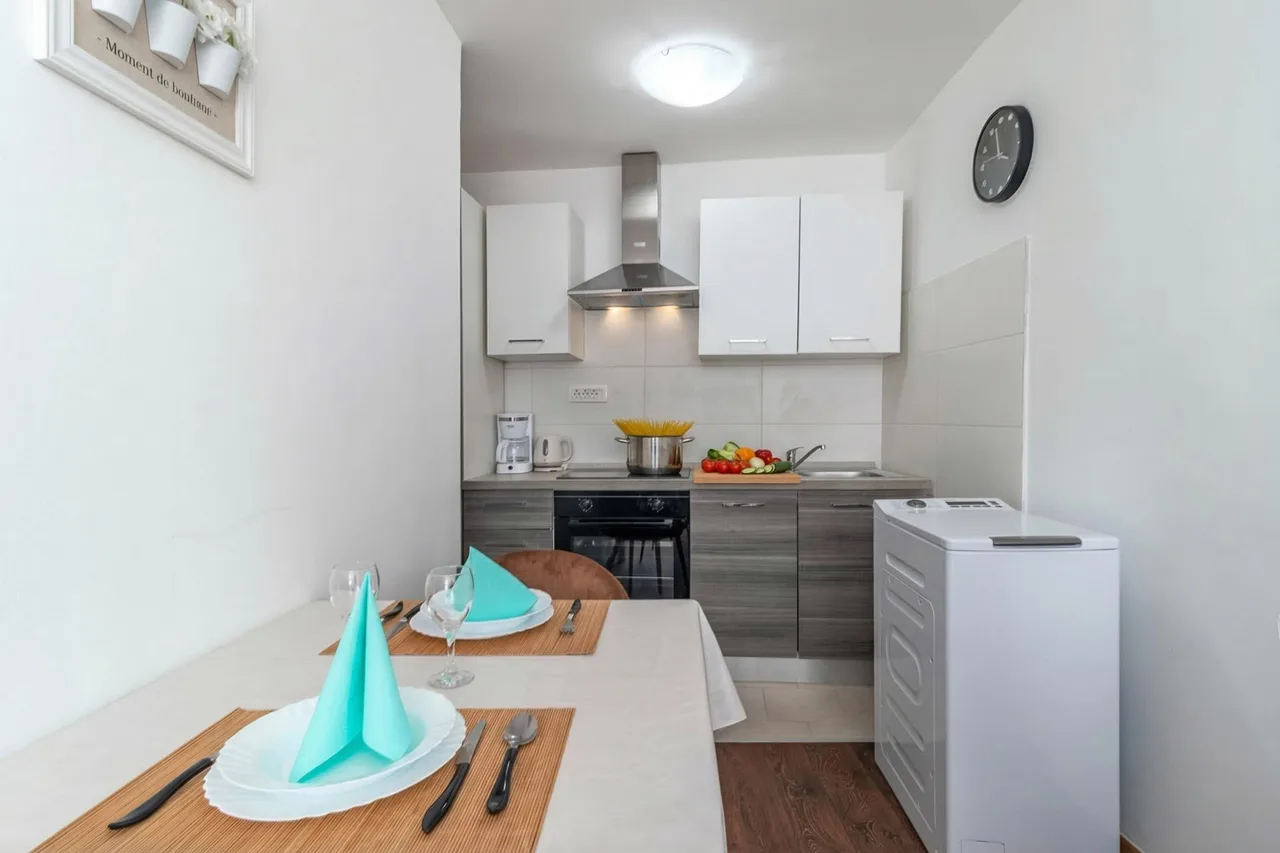 1BR Seafront Apartment Sanja Karlobag photo 5