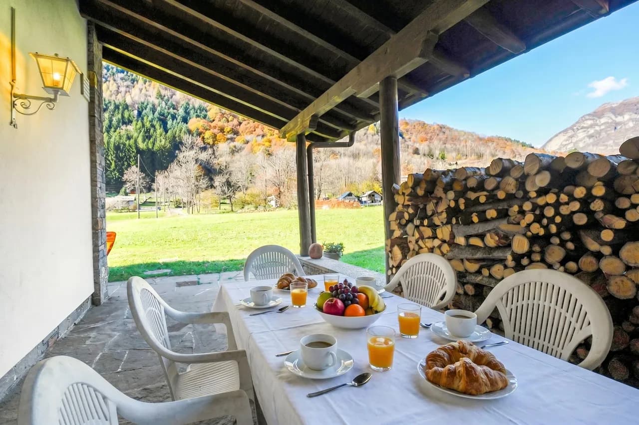 Charming Mountain Chalet in Ticino photo 2