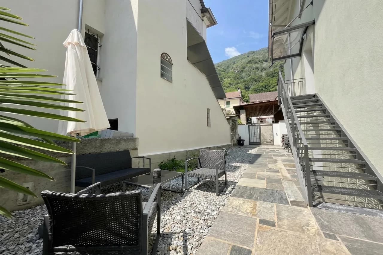 Charming Studio with Terrace in Ticino photo 3
