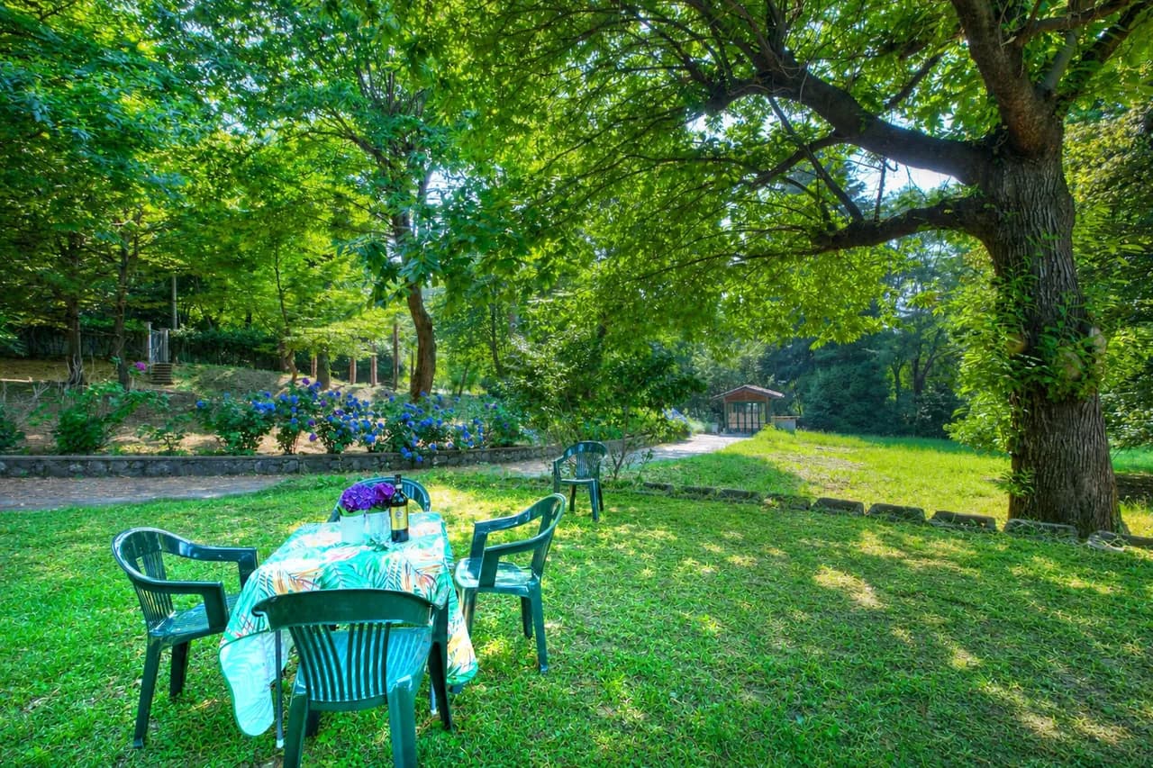 Charming Villa Near Beach in Italian Lakes photo 3