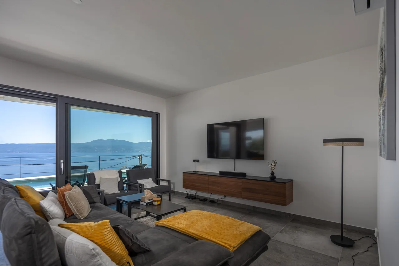 Panoramic Sea View Villa in Kostrena photo 4