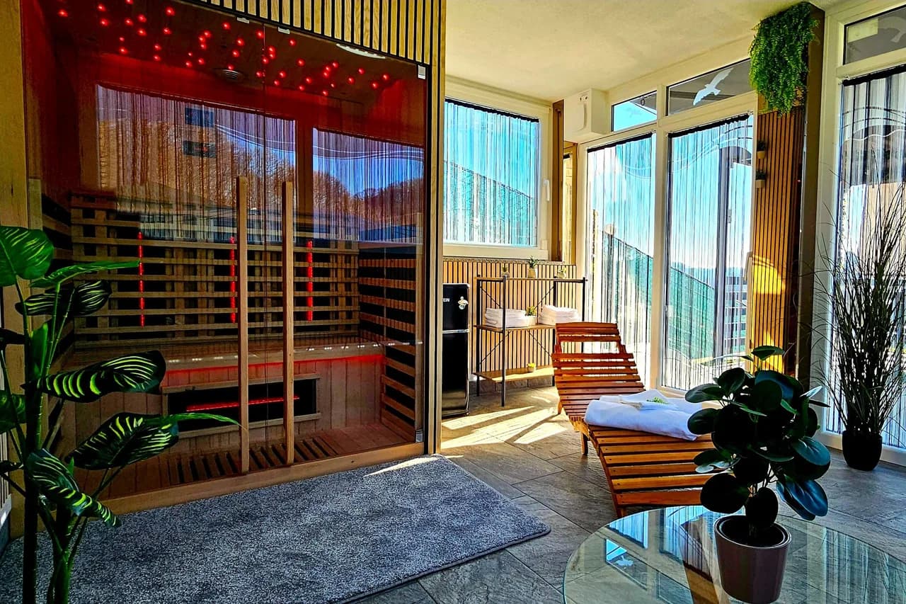 Luxurious Pool Vacation Home in Veliko Trgovišće photo 5