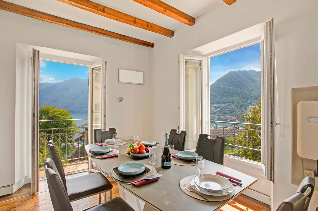 Mirador Del Lago with Lake View Balcony
