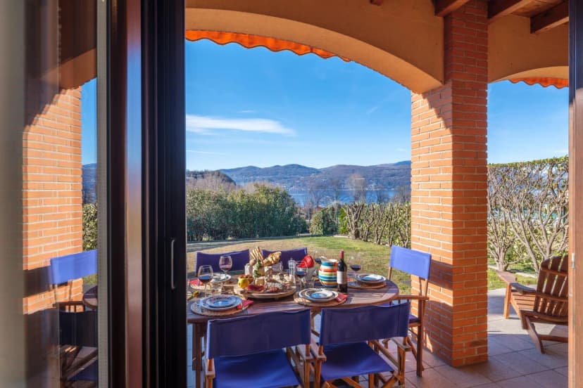 La Luna nel Lago - Lake View Garden & Outdoor whirpool