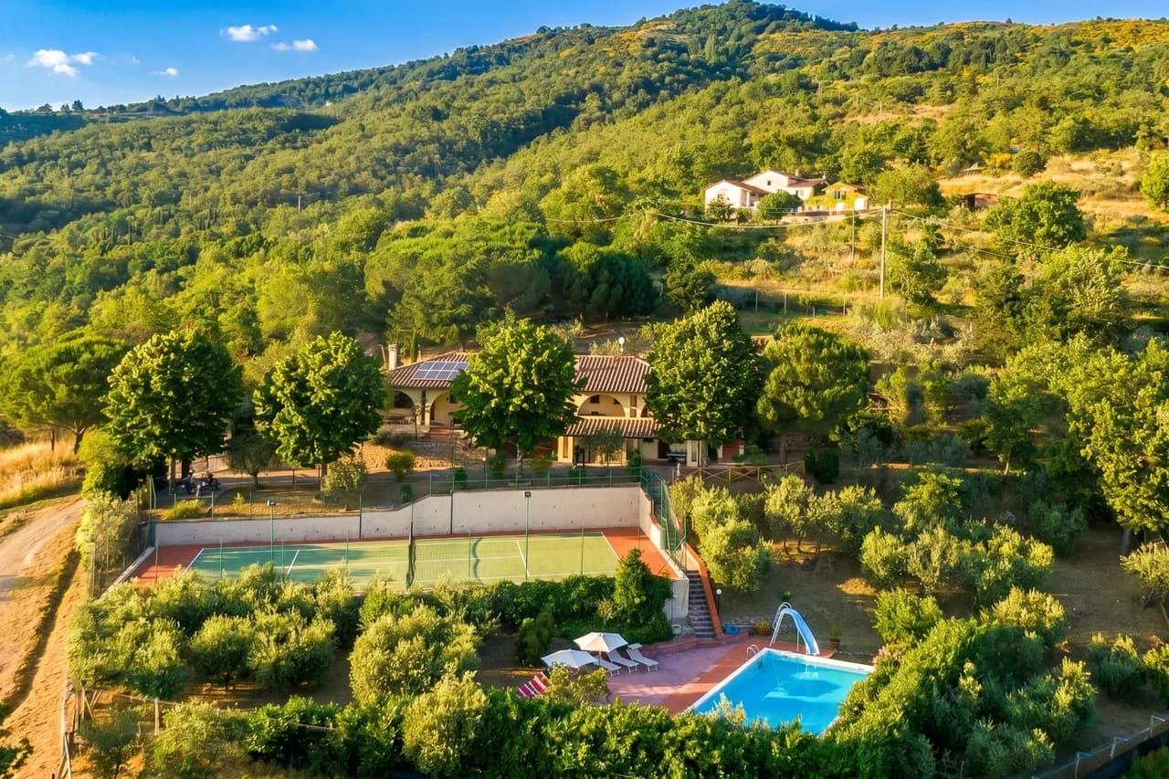 Private Pool Villa in Loro Ciuffenna, Tuscany photo 4