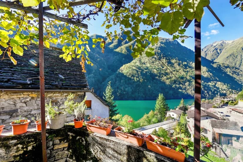 Casa Carla 2 Stone House with Balcony