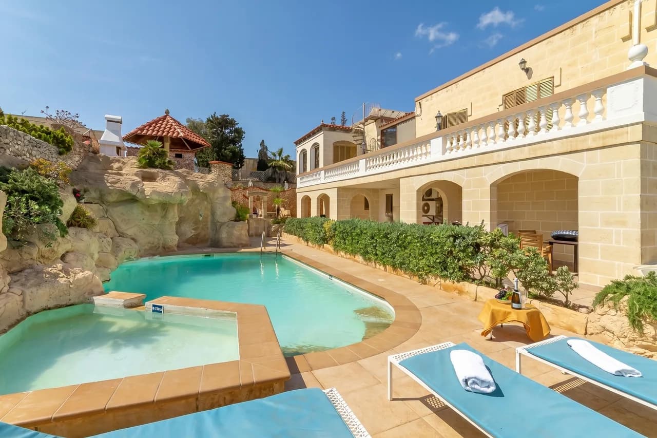 Villa & Pool 3 Mellieħa Bay Retreat photo 2