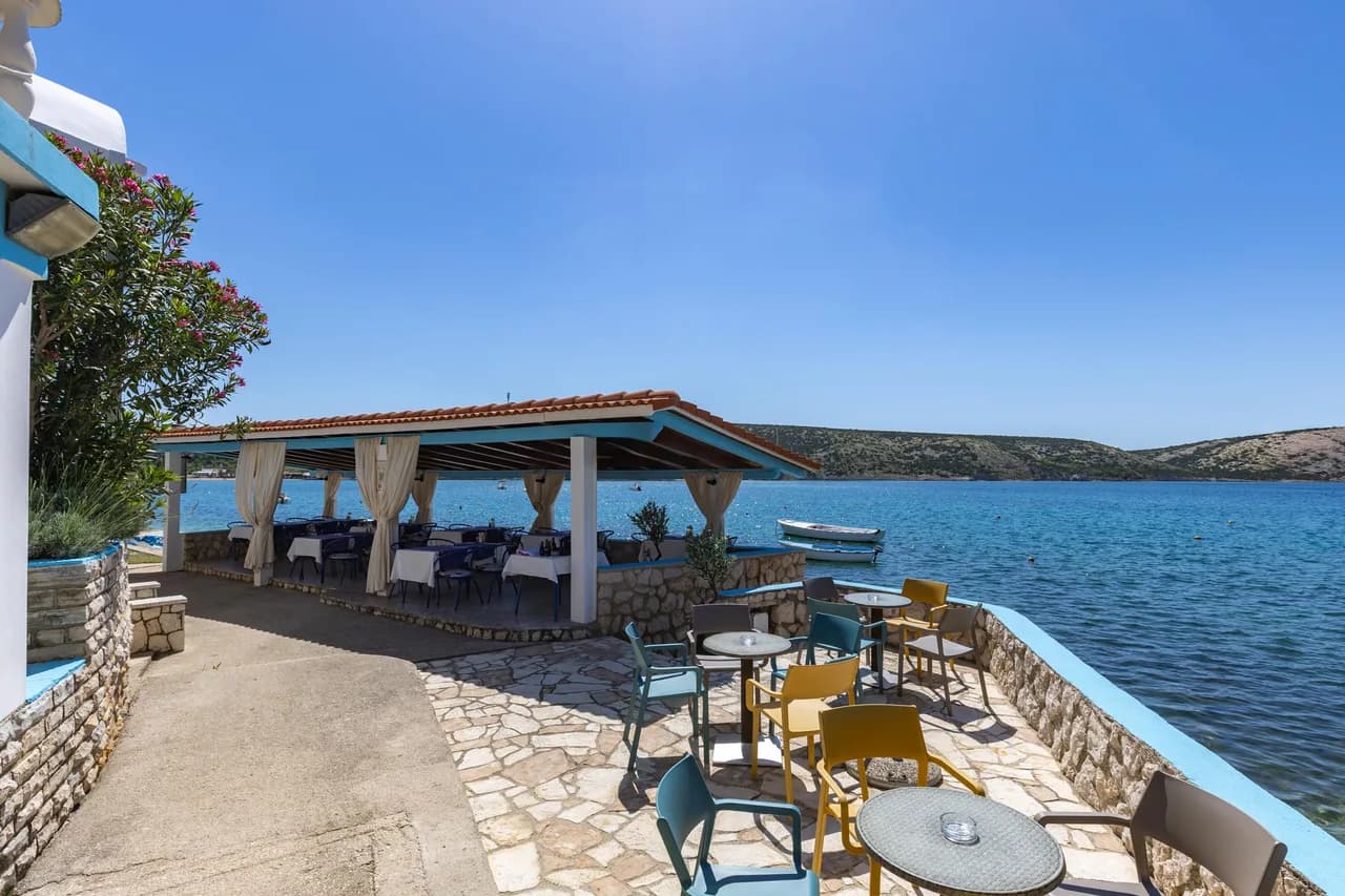 Seaside View Apartment in Stara Novalja photo 4