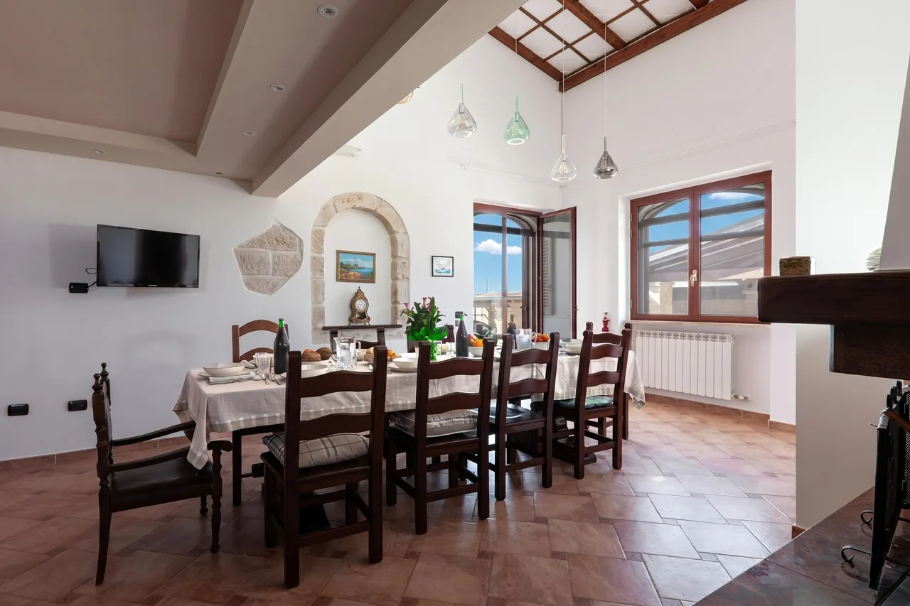 Elegant Villa With Garden and Pool in San Cassiano photo 4