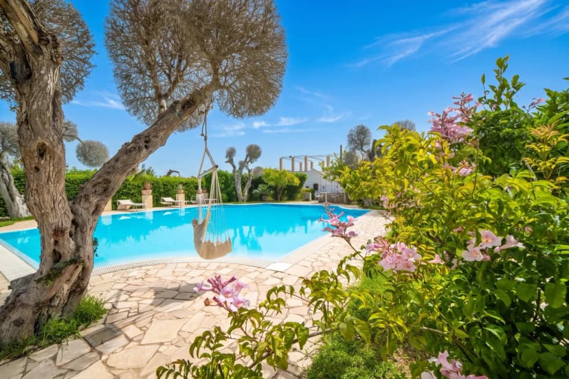 Villa Lisa with huge Pool and Garden