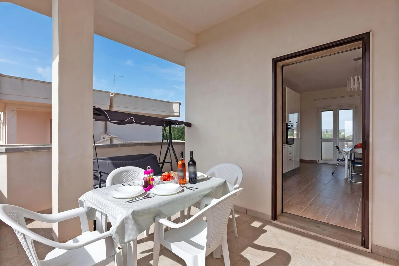 Le Bianche Apt 4 - terrace near the Sea photo 4