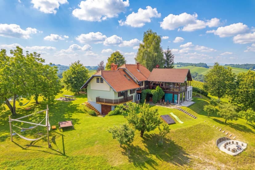 Vineyard House Boris w/ Panoramic Views