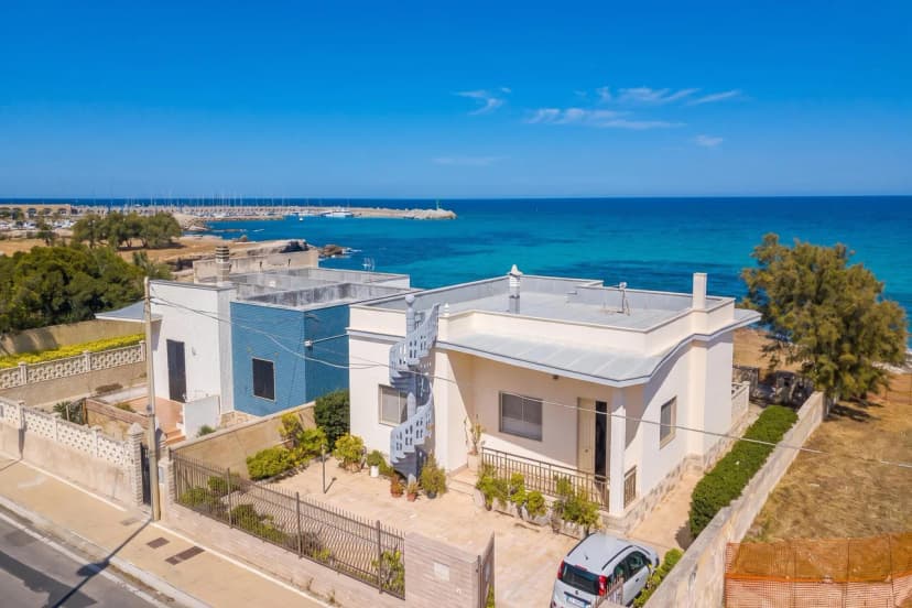 Villa Grazia - Seafront Villa with Direct Sea Access