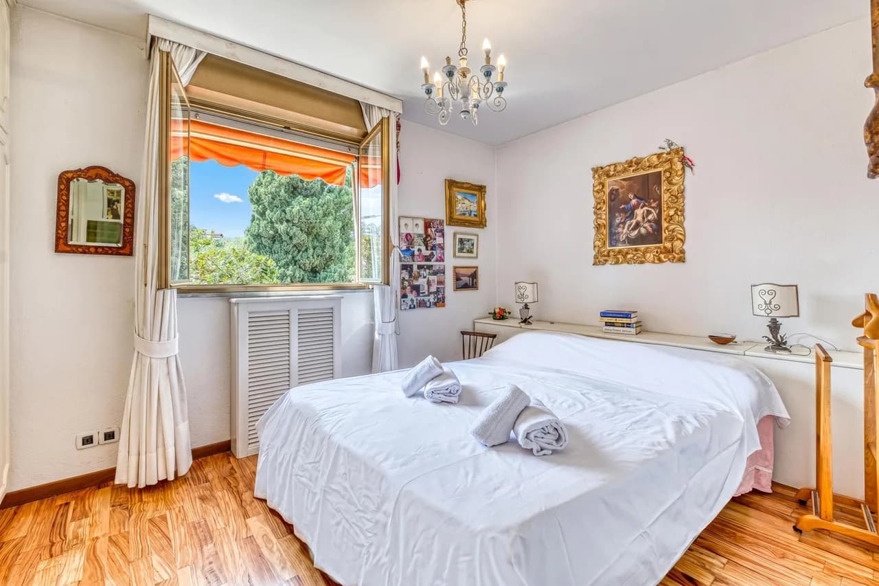 Charming Two-Bedroom Apartment in Provence Alpes Cote Dazur photo 5