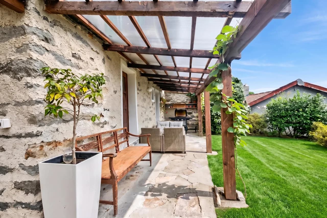 Chalet with Balconies and Garden in Ticino