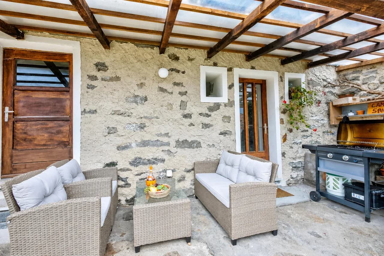 Chalet with Balconies and Garden in Ticino photo 3