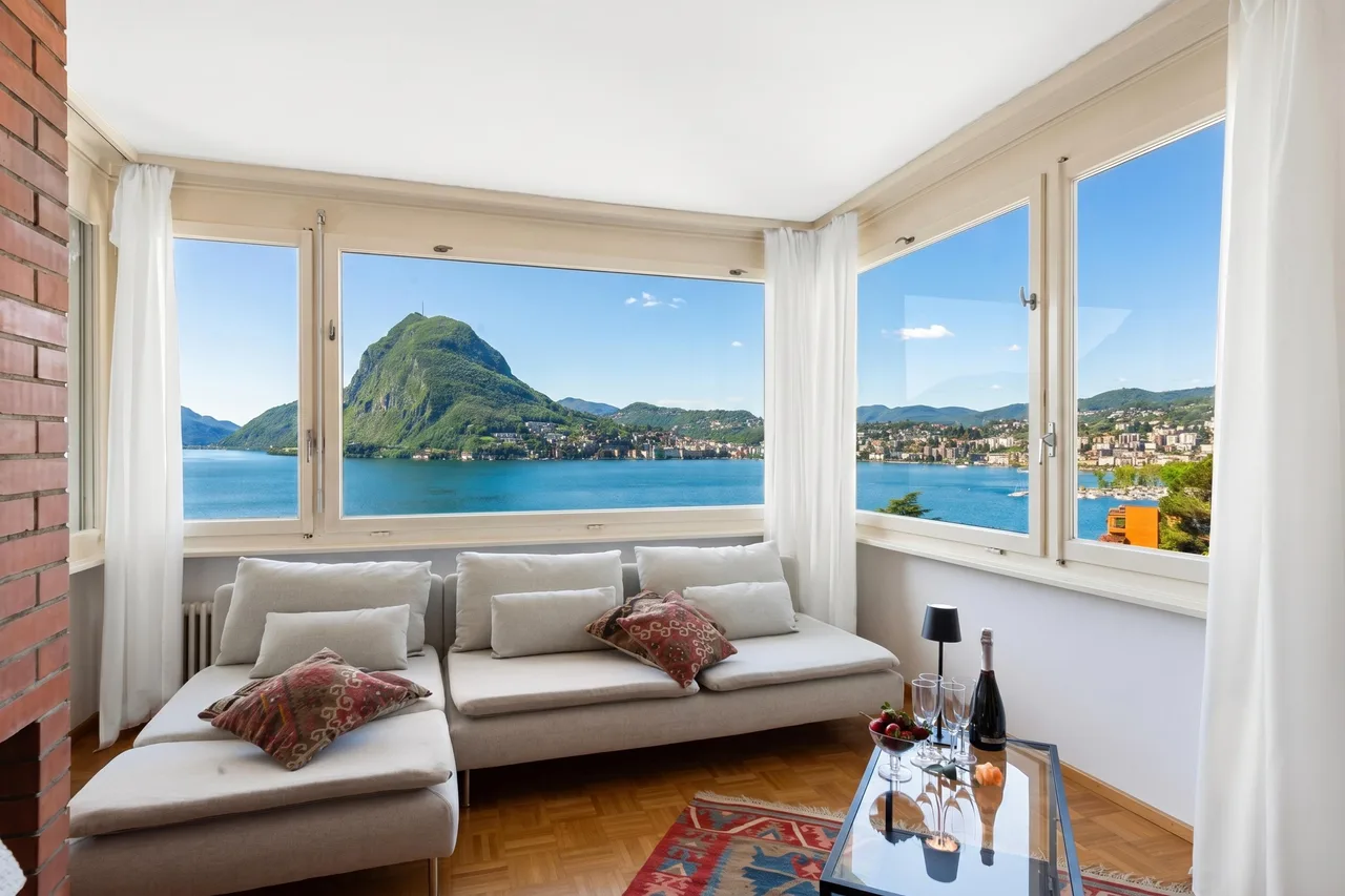 Splendid Lake View Apartment in Ticino photo 3