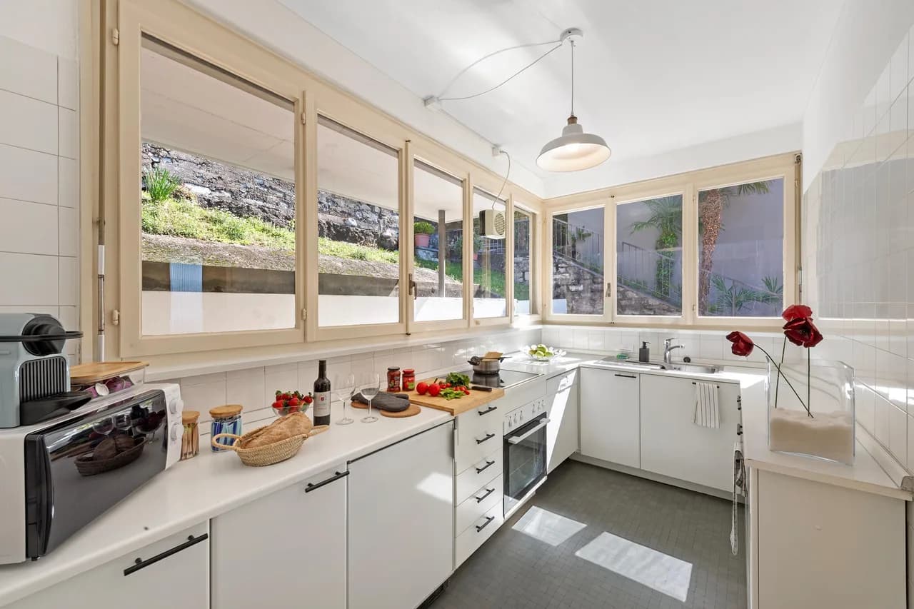 Splendid Lake View Apartment in Ticino photo 5