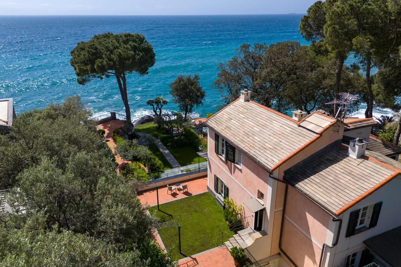 Sea-View Luxury Villa in Recco