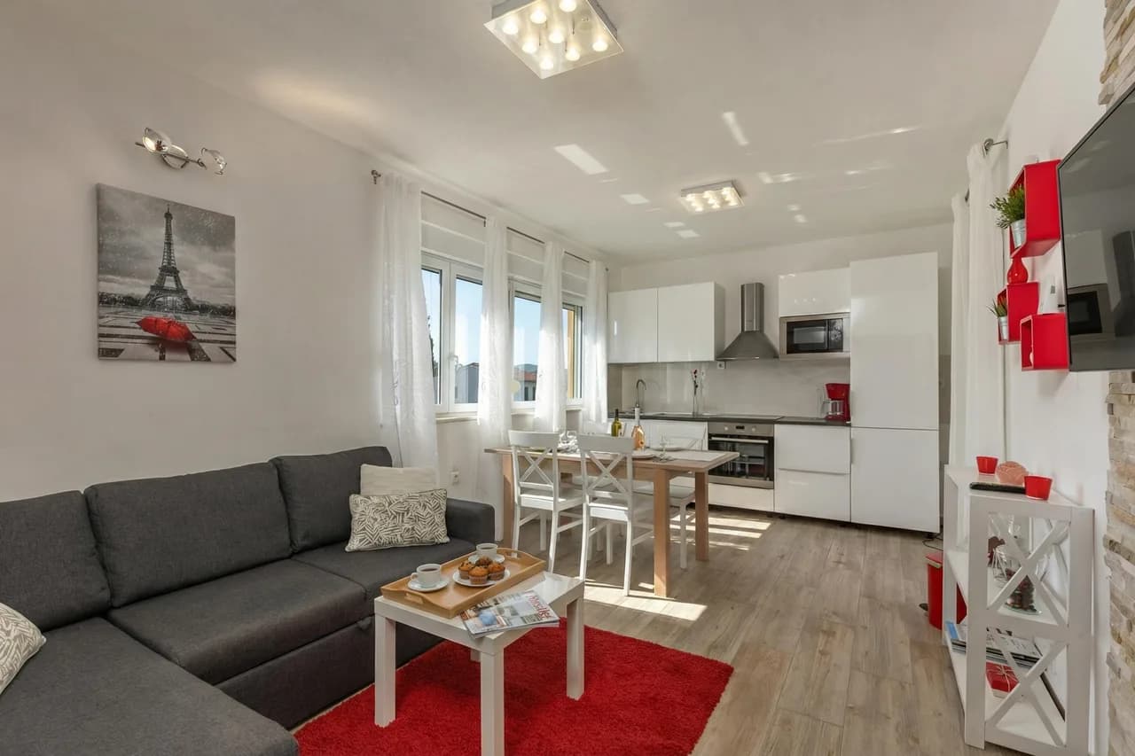 Serene Getaway Vacation Home in Labin photo 3