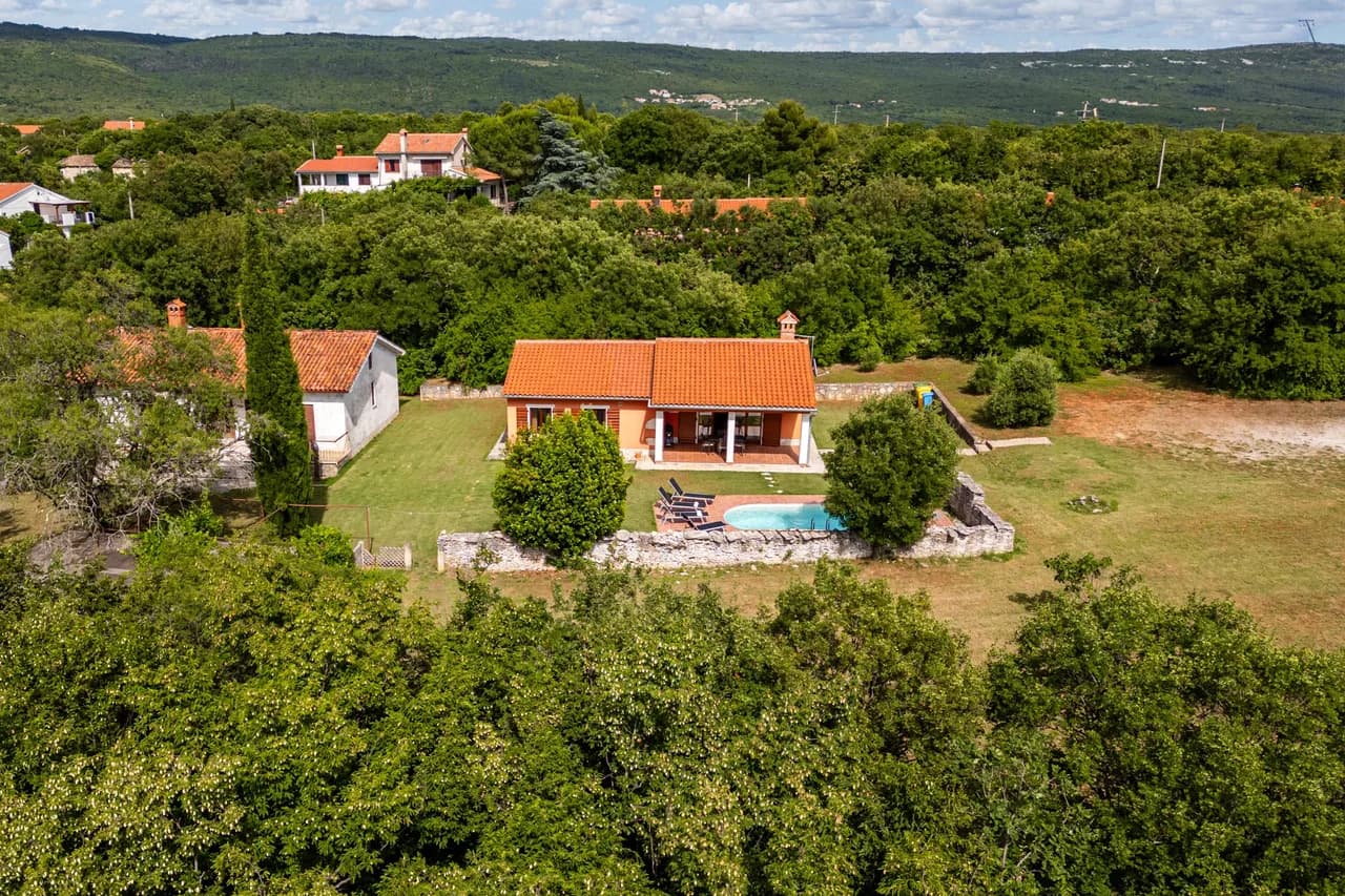 Pool House in Greenery near Trget photo 2