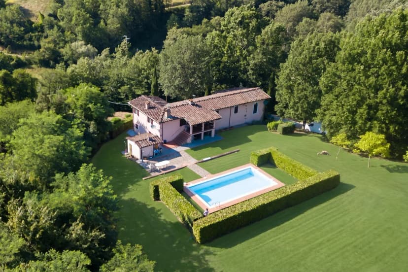 Home Romeo Private Pool Surrounded by Nature