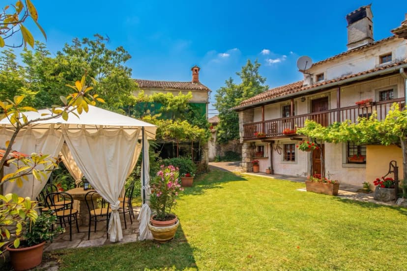 Luin Country House near Štanjel