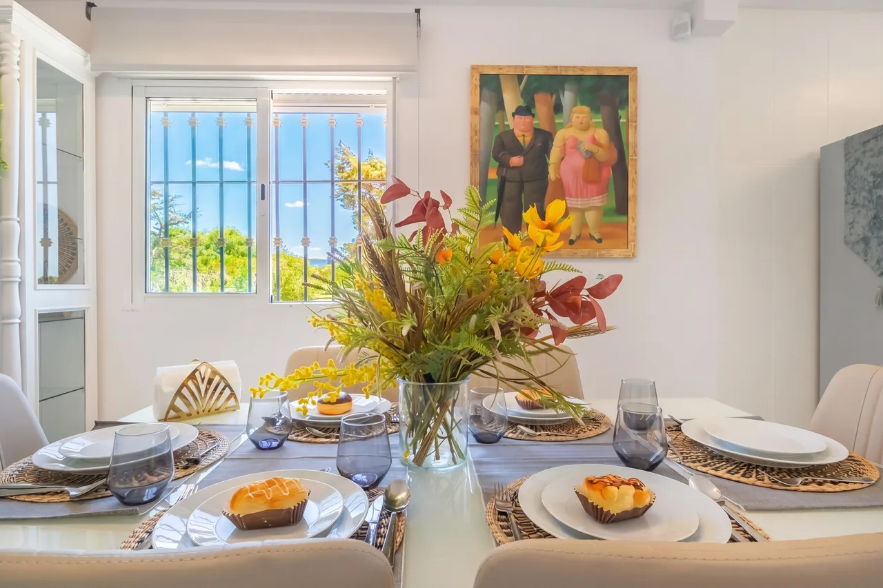 Contemporary Villa with Private Garden in Marbella photo 4