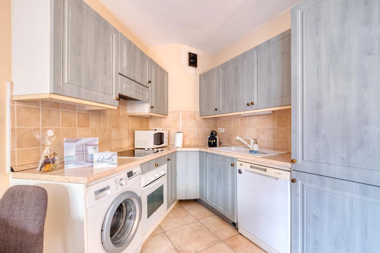 Seaside Retreat Apartment in Provence Alpes Cote Dazur photo 4