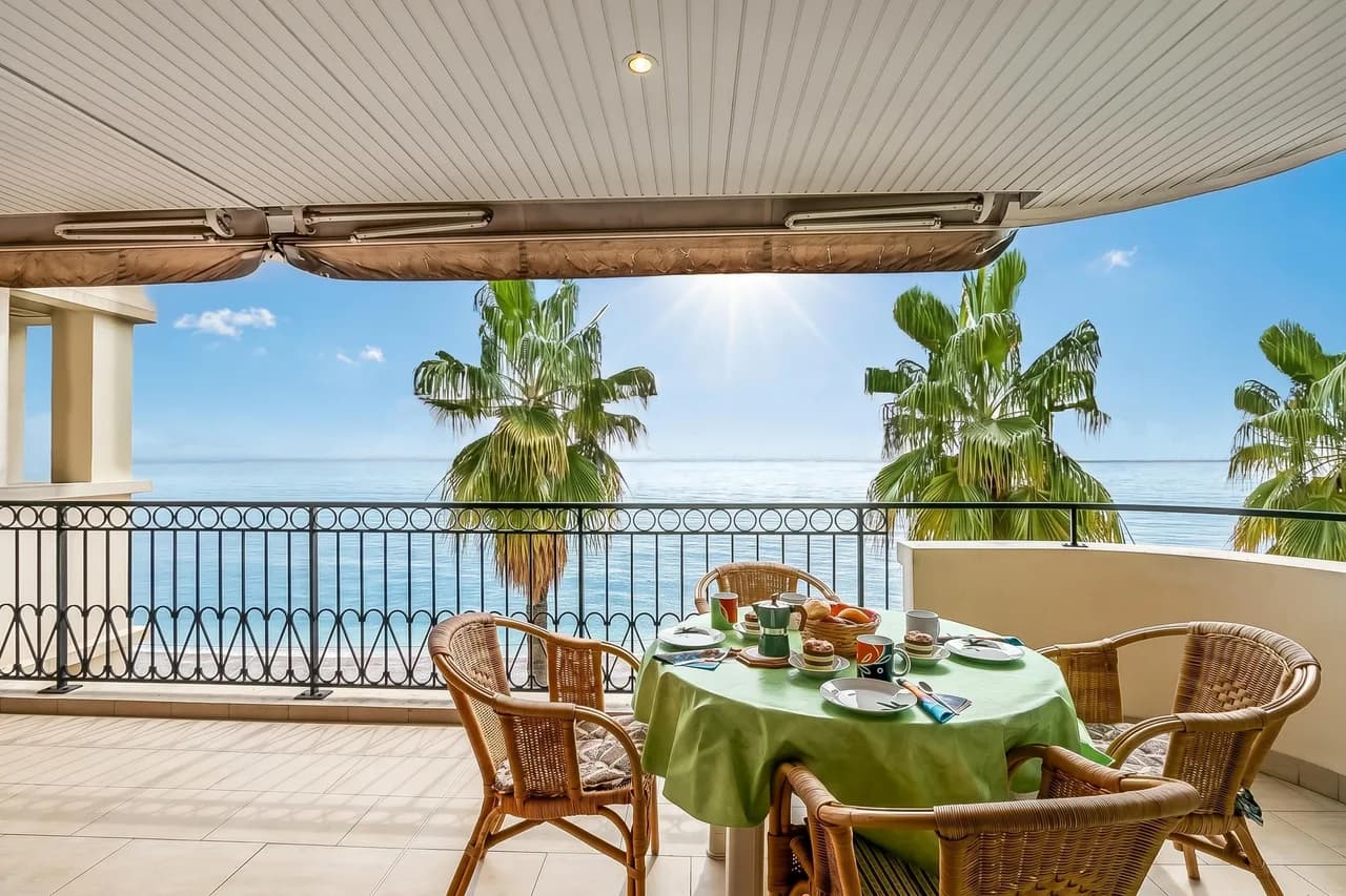 Sea View Apartment in Provence Alpes Cote Dazur photo 3