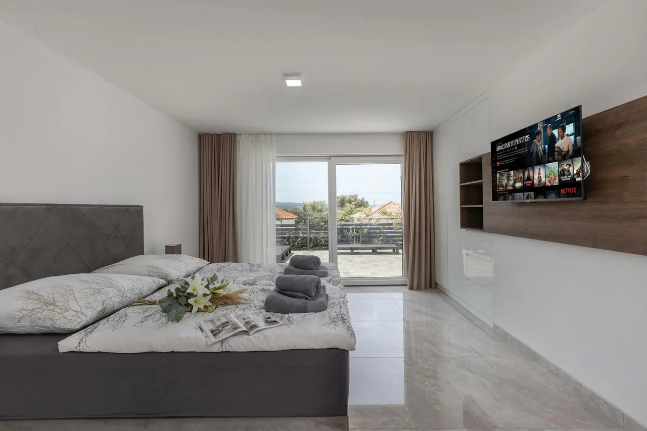 Seaside Pool Apartment in Crikvenica photo 5