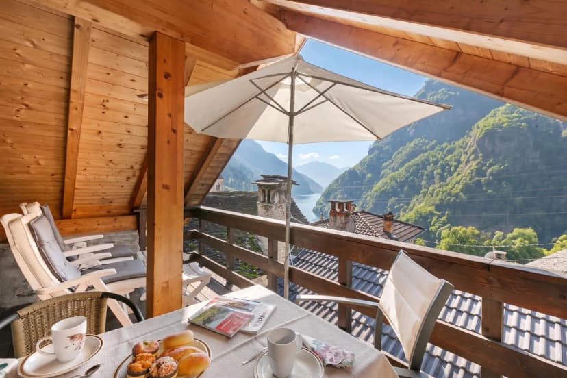 Rustico Paese Verzasca with Mountain View