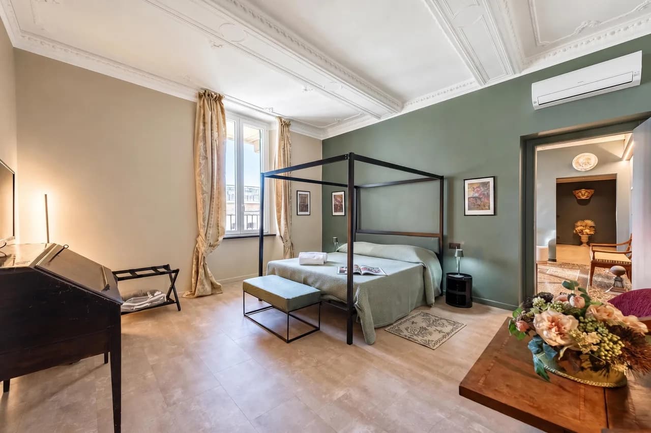 Waterfront Luxury Apartment in Genova photo 4