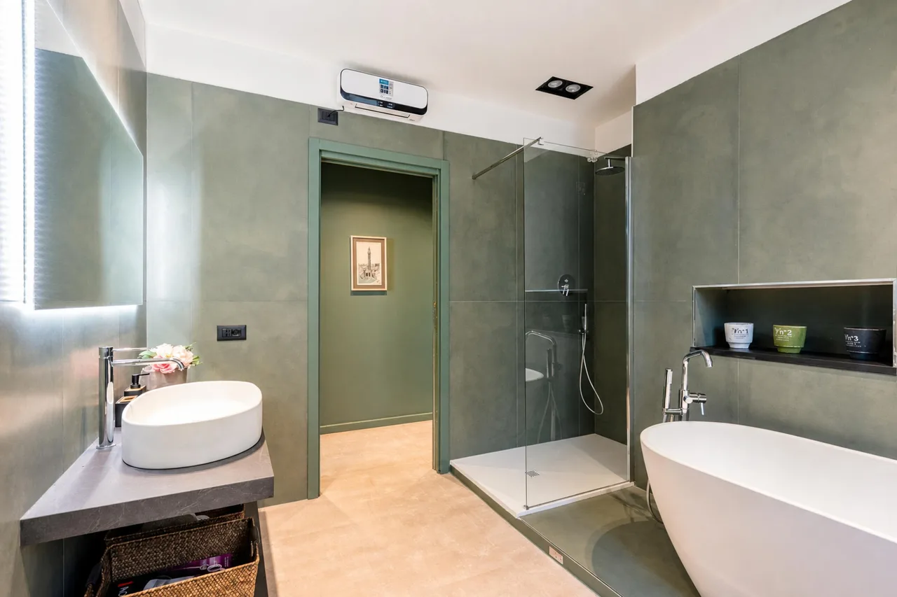 Waterfront Luxury Apartment in Genova photo 5