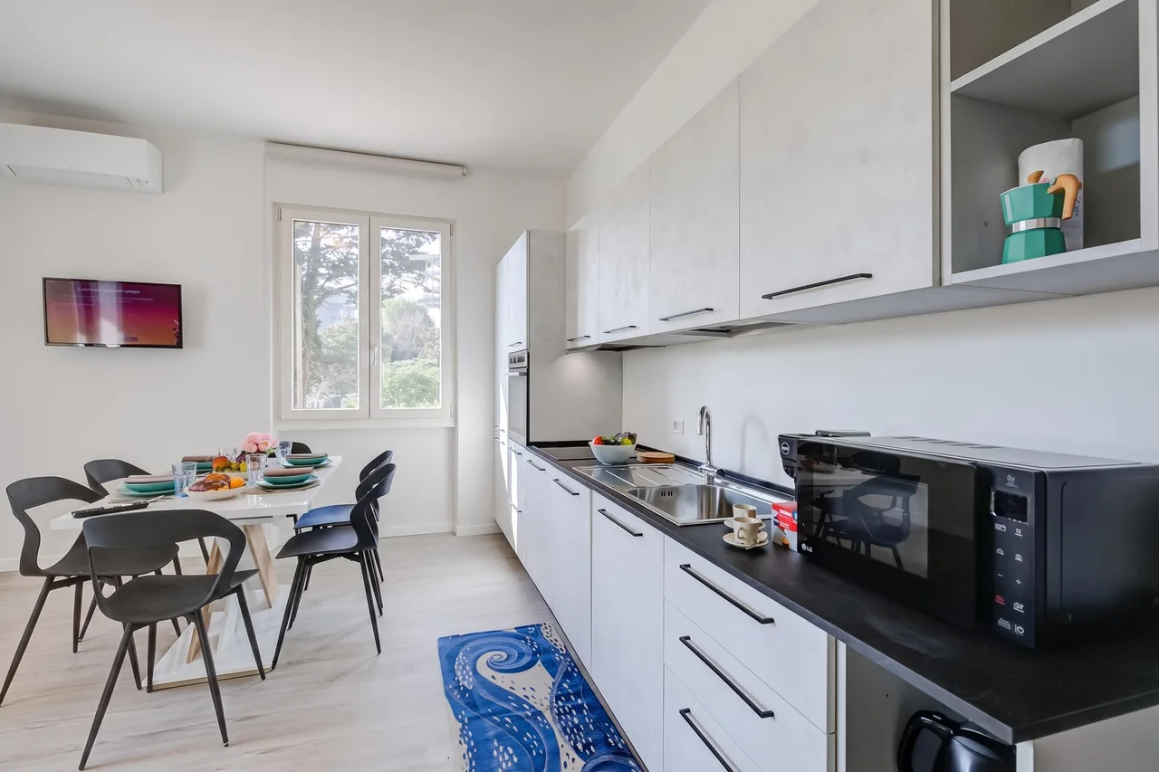 La Maison Fleurie Appartamento Glicine 2BR Walk Beach photo 3